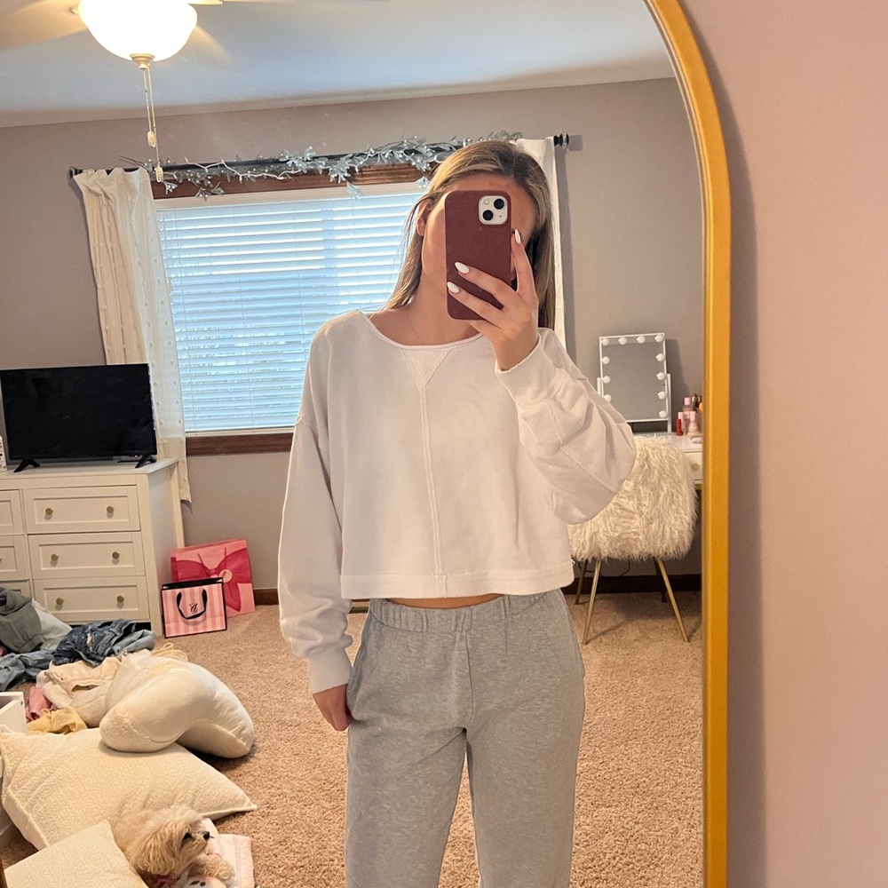 Aerie top